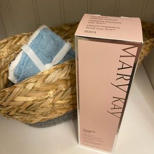 Mary Kay cleanser